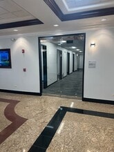 4580 Weaver Pky, Warrenville, IL for lease Interior Photo- Image 2 of 12