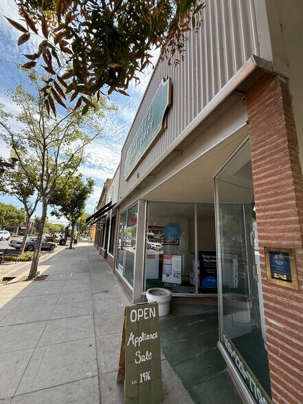 1031 Whitley Ave, Corcoran, CA for sale - Building Photo - Image 3 of 13