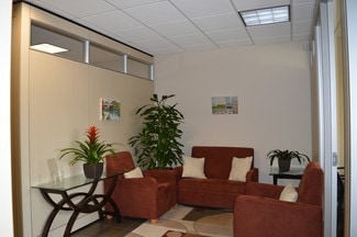 Plus de détails pour 10436 81st Ave NW, Edmonton, AB - Bureau à louer