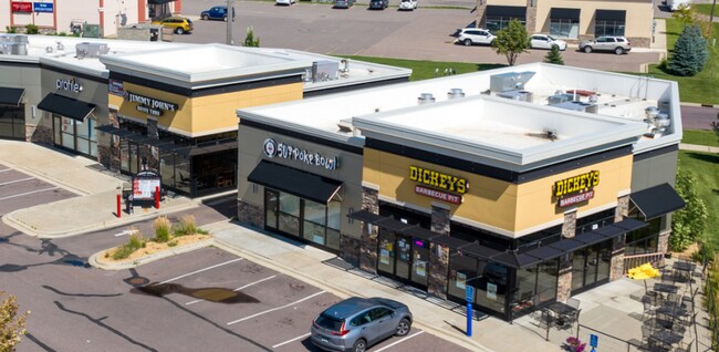 More details for 501-511 Holly Ln, Mankato, MN - Retail for Sale