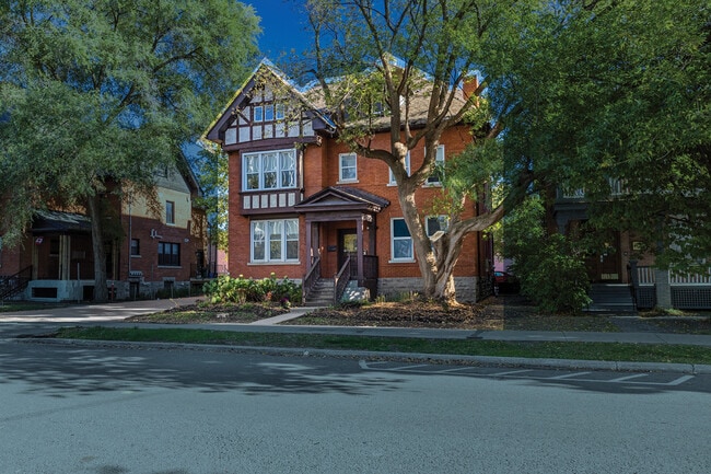 Plus de détails pour 226 Argyle Ave, Ottawa, ON - Bureau à vendre