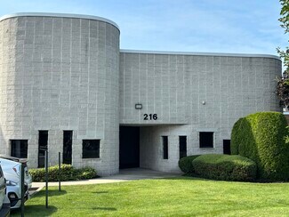 Plus de détails pour 216-218 Sherwood Ave, Farmingdale, NY - Industriel à louer