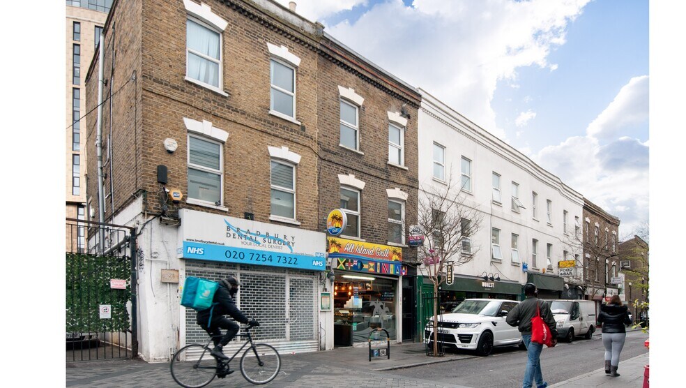 17 Bradbury St, Londres à vendre - Photo principale - Image 1 de 7
