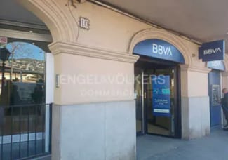 Plus de détails pour Multi-résidentiel à vendre