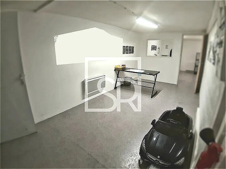 Bureau dans Cournon-d'Auvergne à louer - Photo du bâtiment - Image 3 de 30