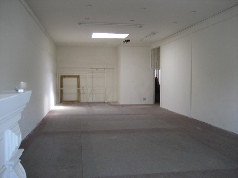 522-524 N La Cienega Blvd, Los Angeles, CA for lease - Interior Photo - Image 2 of 3