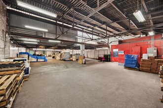 8 Roger St, Brookvale for lease Interior Photo- Image 2 of 3