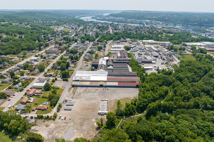 670 Pennsylvania Ave, Rochester, PA à vendre - Photo du bâtiment - Image 3 de 4