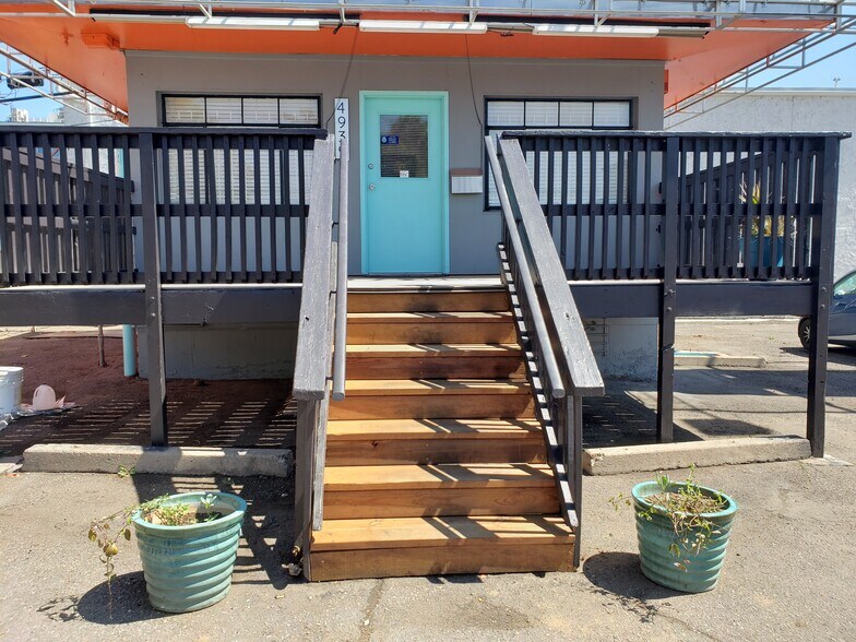 4939 W Colfax Ave, Denver, CO à louer - Photo du bâtiment - Image 2 de 9