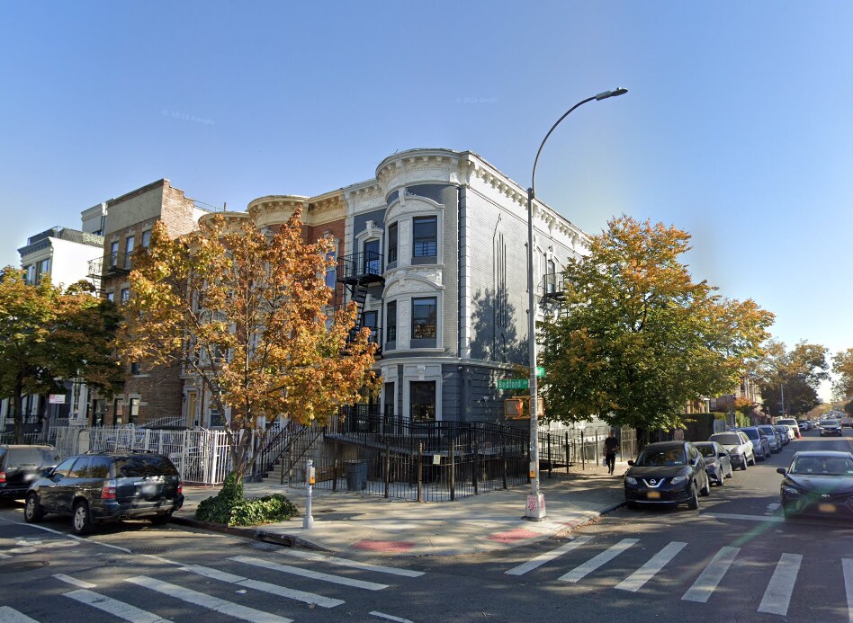 2575 Bedford Ave, Brooklyn, NY à vendre Photo principale- Image 1 de 8