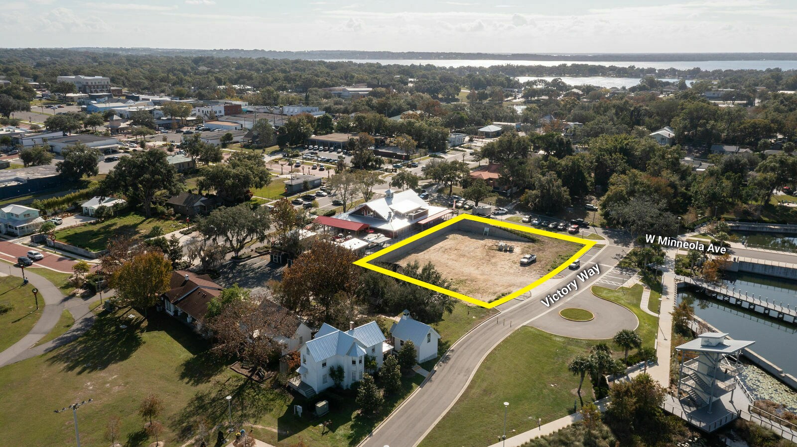 922 W Minneola Ave, Clermont, FL à vendre Photo principale- Image 1 de 7