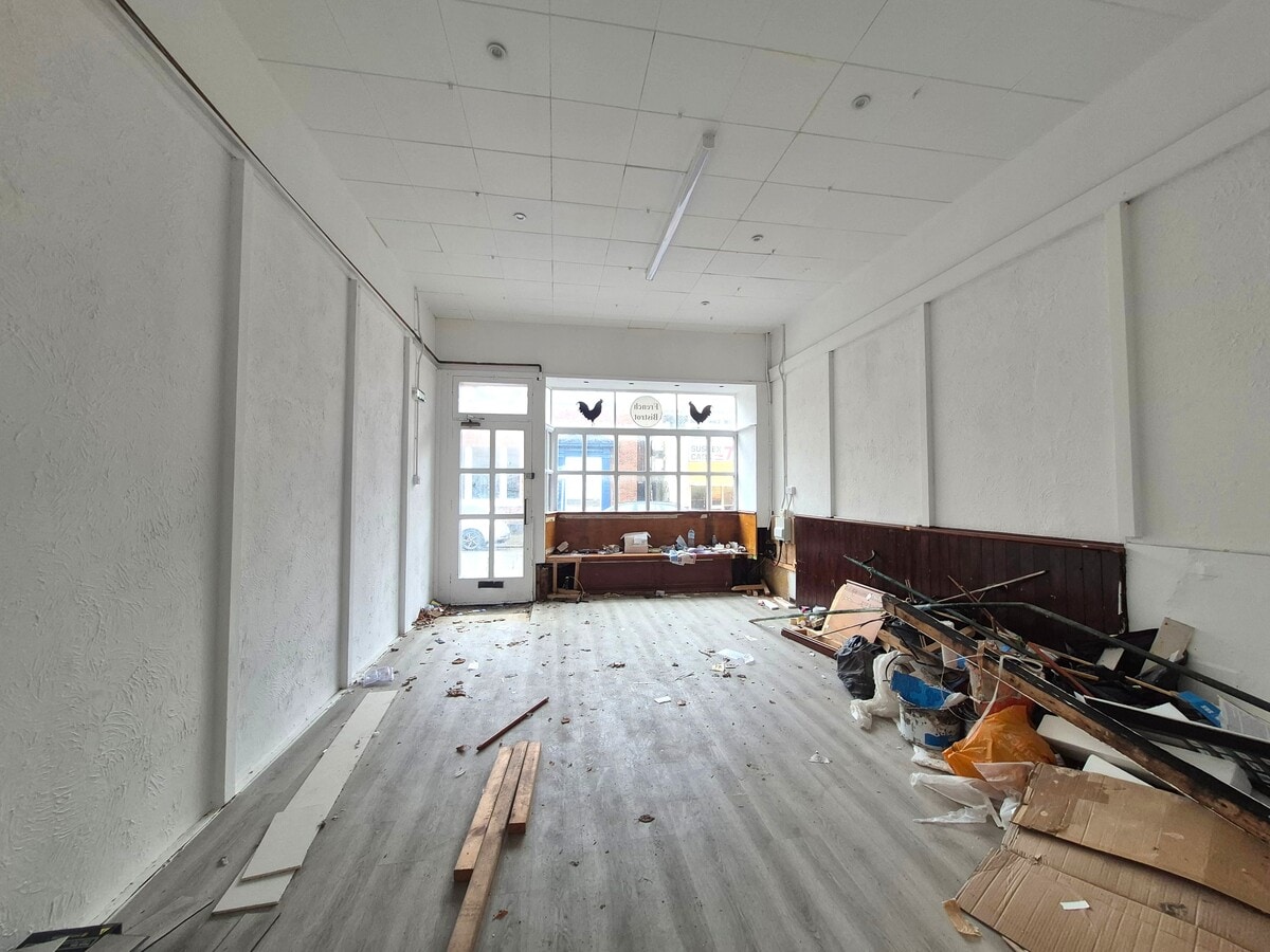 1A Pevensey Rd, Eastbourne, ESX BN21 3HJ - Unité Unit 1 - - Photo intérieure - Image 1 of 3