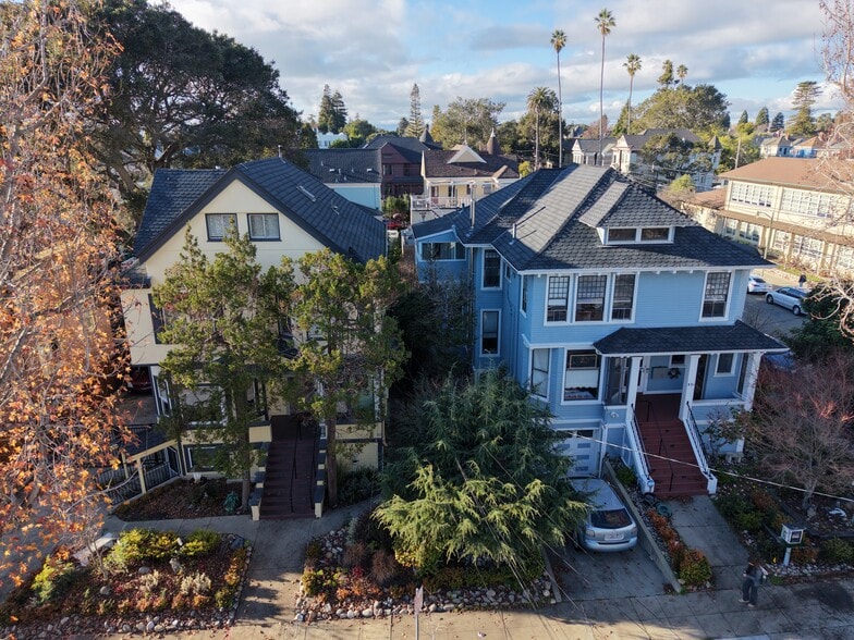 931 Chestnut St, Alameda, CA à vendre - Photo du bâtiment - Image 1 de 67