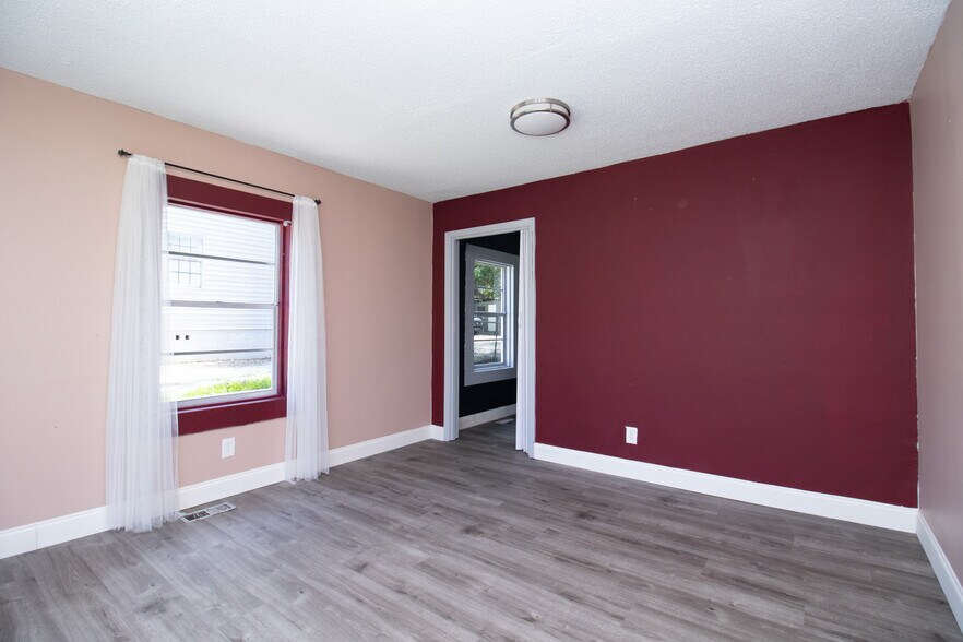 4621 Buford Dr, Chamblee, GA à louer - Photo du bâtiment - Image 2 de 15