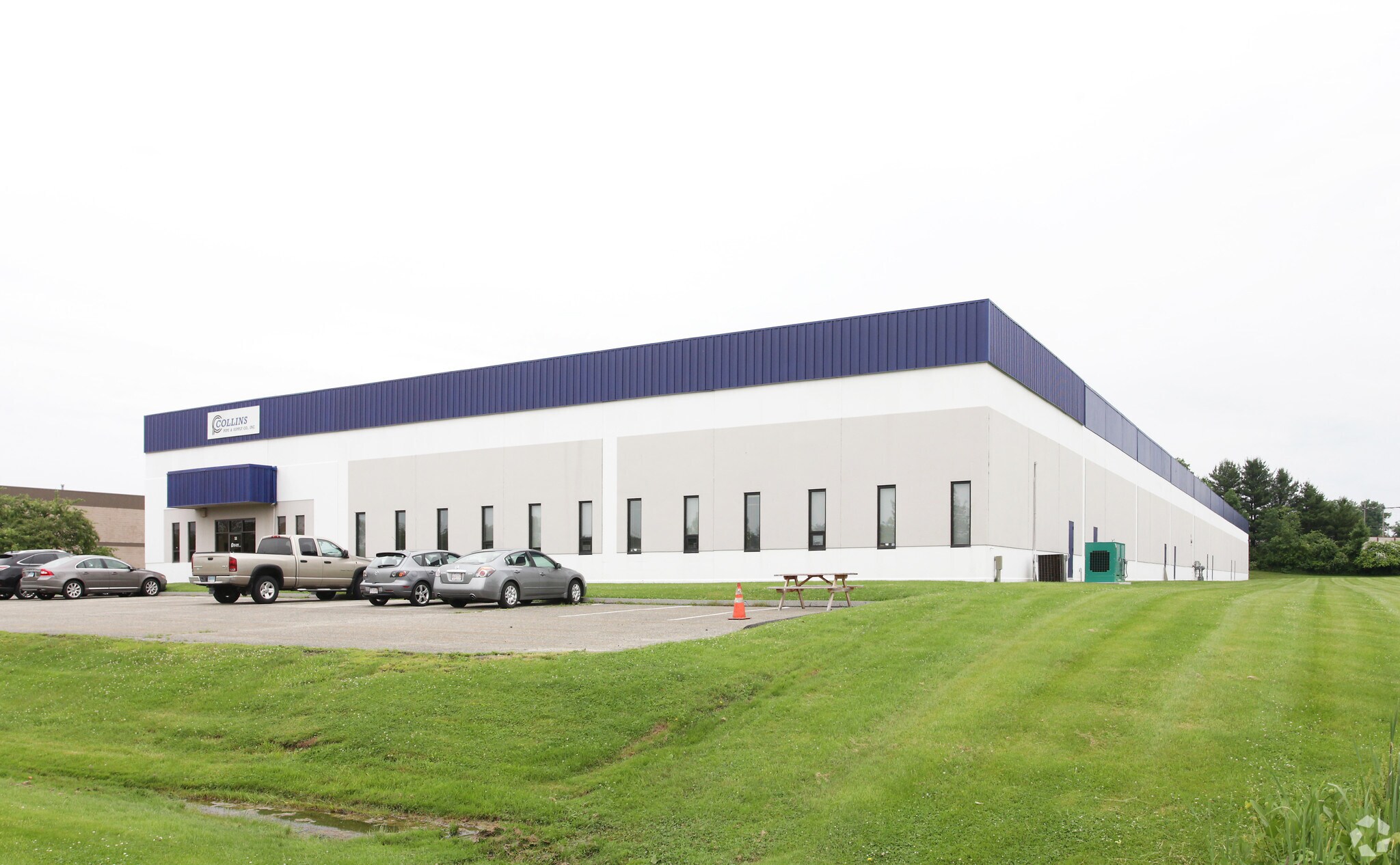 11-15 Thompson Rd, East Windsor, CT à vendre Photo principale- Image 1 de 1