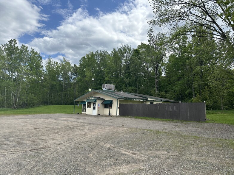 5317 US Highway 41 W, Champion, MI à vendre - Photo principale - Image 1 de 22