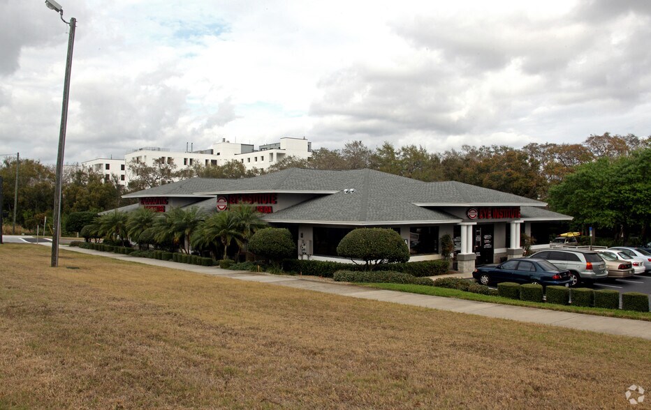3165 McMullen Booth Rd, Clearwater, FL à louer - Photo principale - Image 1 de 4