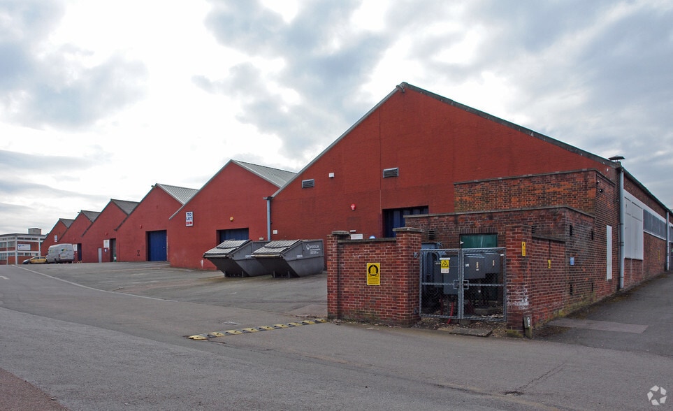 Tewin Rd, Welwyn Garden City for lease - Building Photo - Image 3 of 6