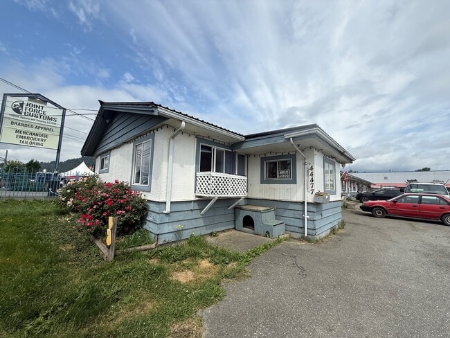 More details for 44477 Yale Rd, Chilliwack, BC - Retail for Sale
