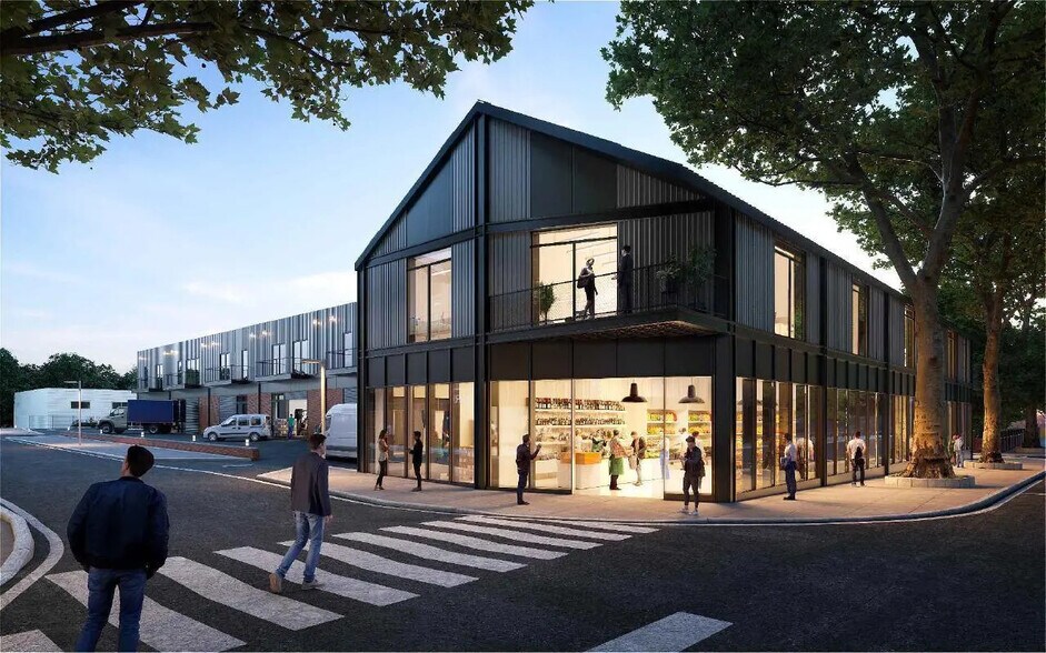 Local d'activités dans Montmagny à vendre - Photo du bâtiment - Image 3 de 7