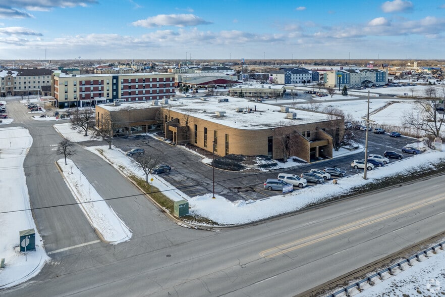 8396 Mississippi St, Merrillville, IN à louer - Aérien - Image 2 de 19