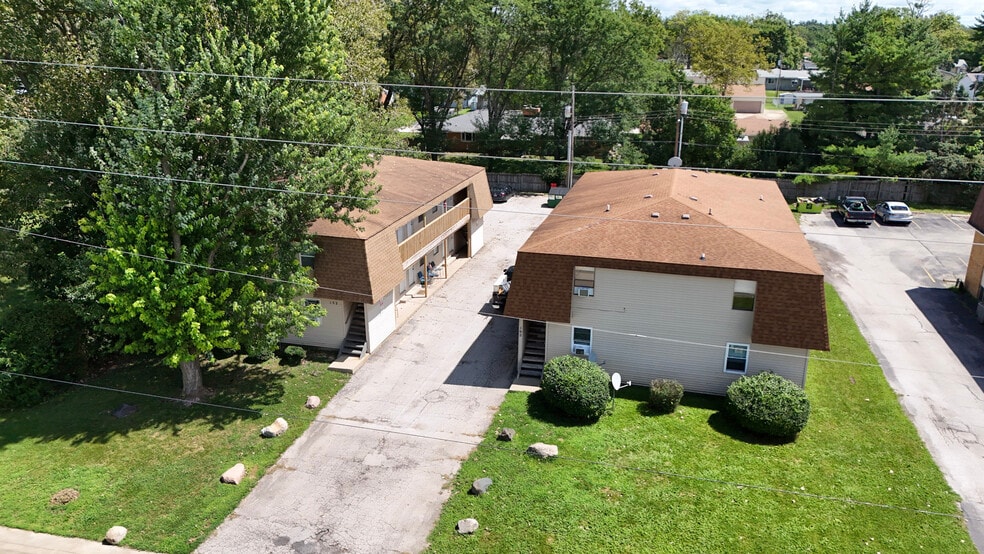 152 & 162 S. Dipper Lane | 18 units portfolio of 1 properties for sale on LoopNet.ca - Building Photo - Image 2 of 17