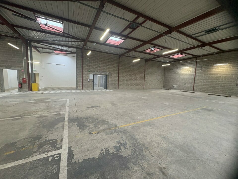 104 Boulevard Louis Armand, Neuilly-sur-Marne for lease Interior Photo- Image 1 of 11