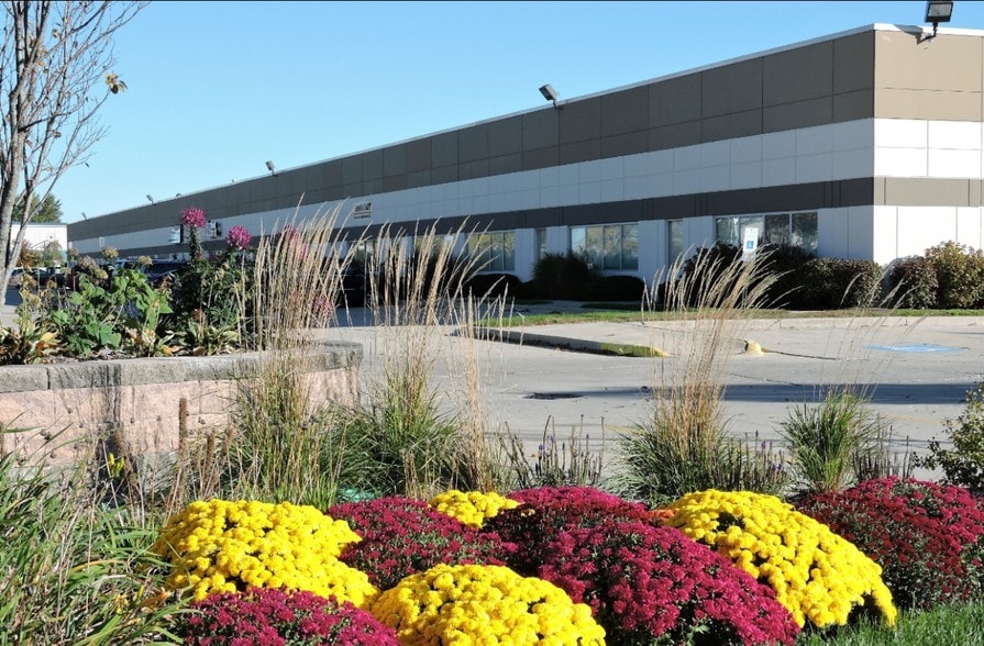 1665 Quincy Ave, Naperville, IL for lease - Building Photo - Image 1 of 10