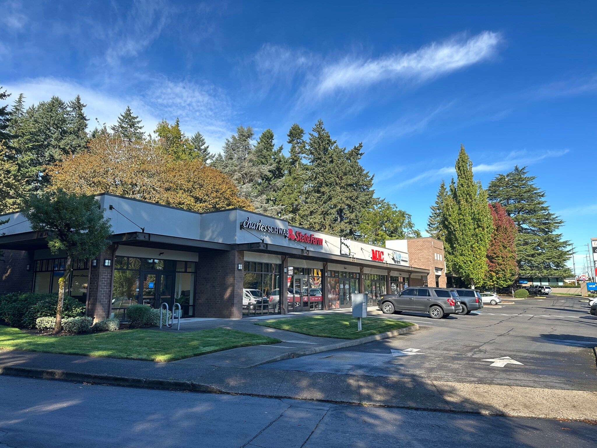 4093 Commercial St SE, Salem, OR à louer Photo du bâtiment- Image 1 de 8