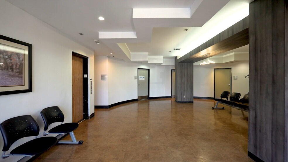 2150 N Waterman Ave, San Bernardino, CA à vendre - Vidéo sur l’inscription commerciale - Image 2 de 53