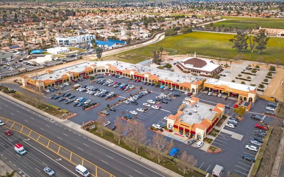 26900-26920 Newport Rd, Menifee, CA à louer - Photo du bâtiment - Image 2 de 3