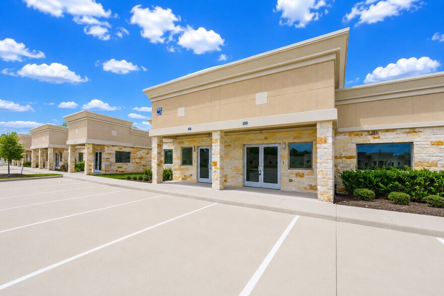 16310 State Highway 249, Houston, TX à vendre - Photo du bâtiment - Image 3 de 15