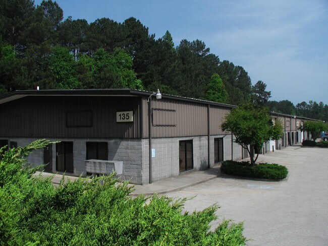 Plus de détails pour 135 Bethea Rd, Fayetteville, GA - Industriel à louer
