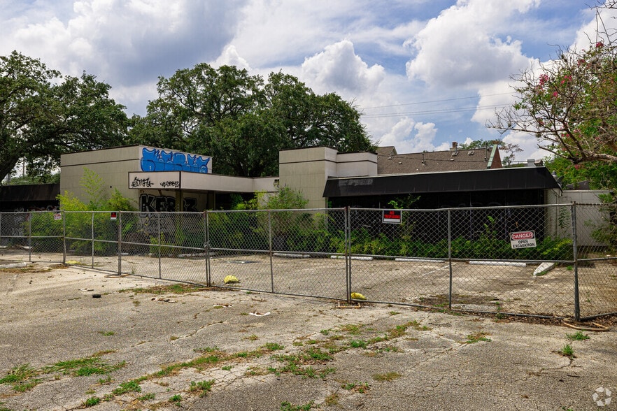 4444 Montrose Blvd, Houston, TX for sale - Building Photo - Image 2 of 4