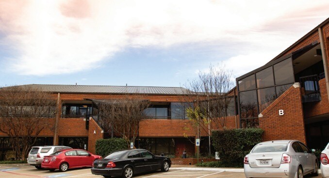 8737 King George Dr, Dallas, TX à louer - Photo intérieure - Image 2 de 11