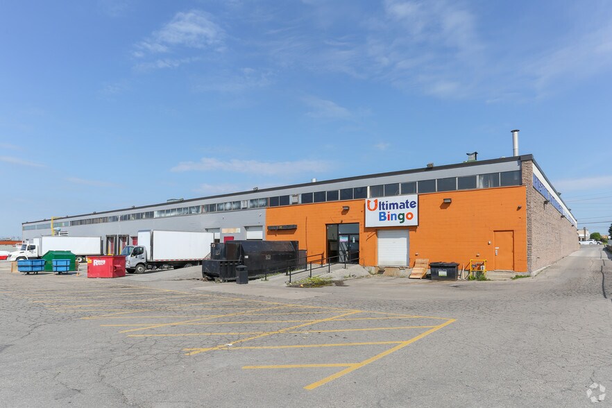 5601 Steeles Ave W, Toronto, ON for lease - Building Photo - Image 2 of 6