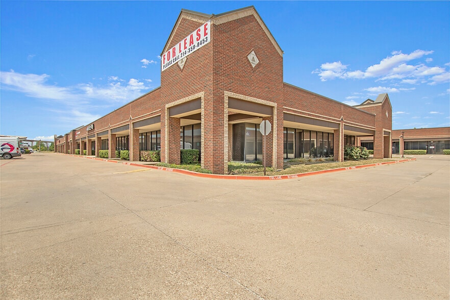 1445 Mac Arthur Dr, Carrollton, TX for lease - Building Photo - Image 2 of 10