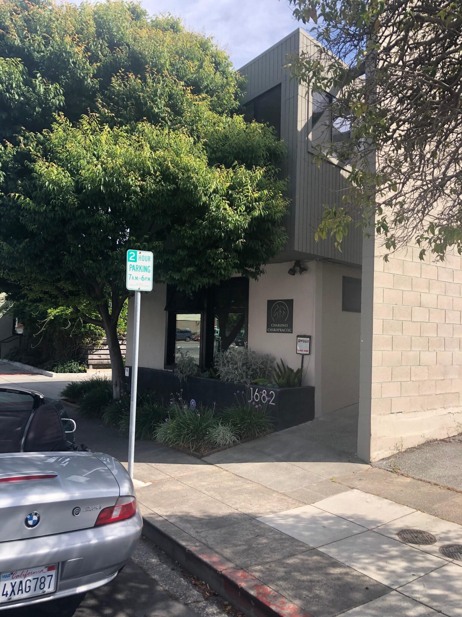1682 Laurel St, San Carlos, CA for lease Primary Photo- Image 1 of 7