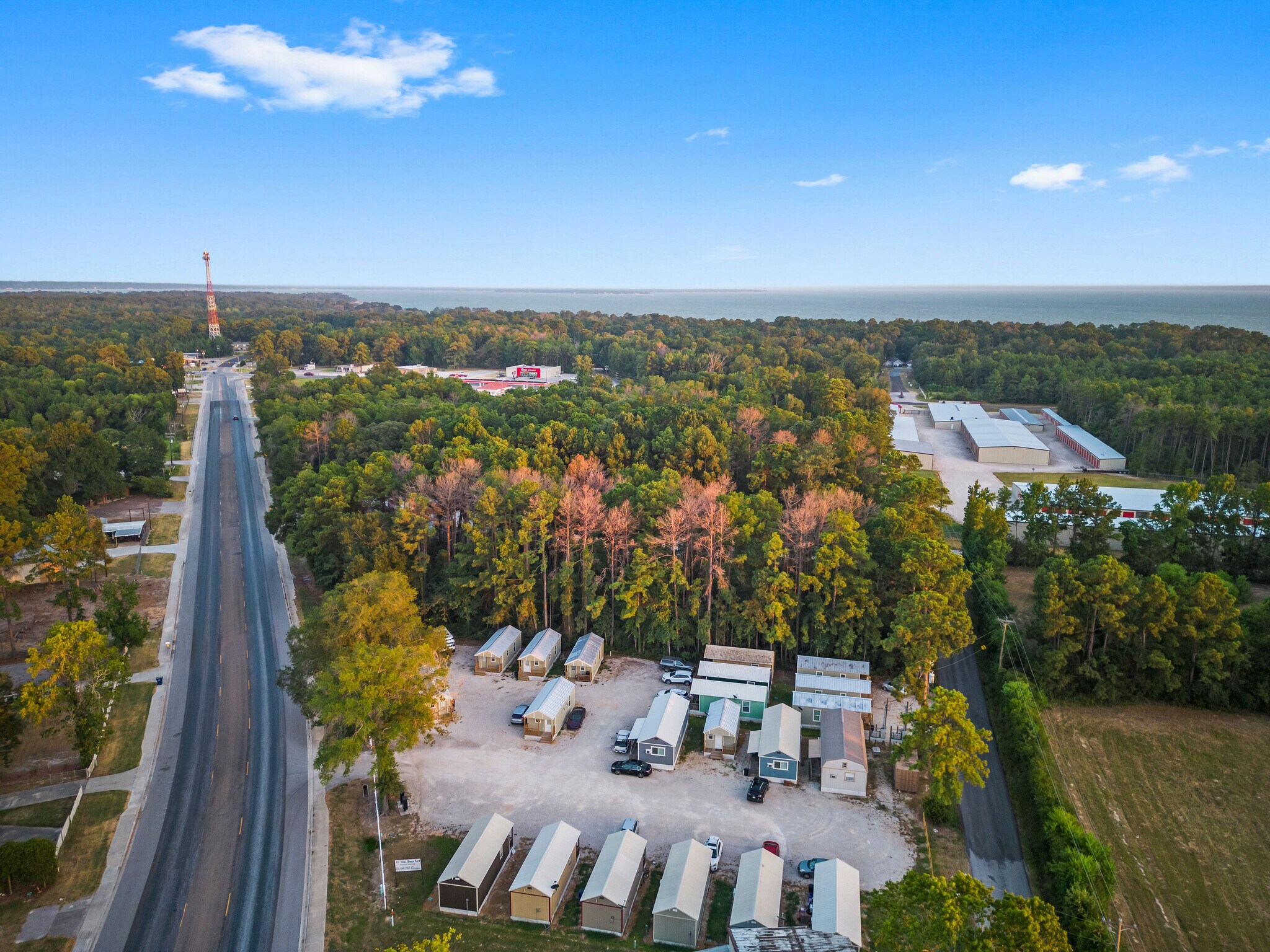 413 N FM 356, Onalaska, TX à vendre Photo du bâtiment- Image 1 de 1