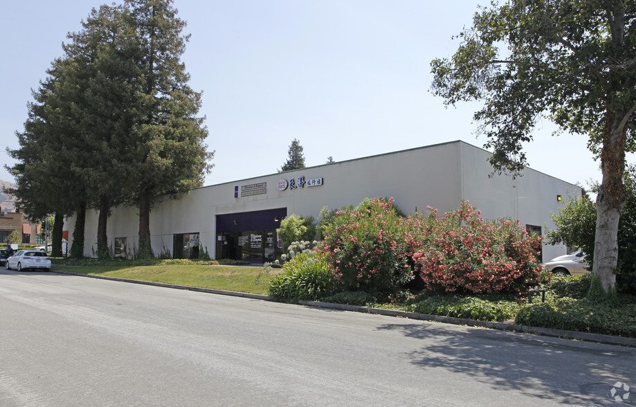 46249-46289 Warm Springs Blvd, Fremont, CA for lease - Primary Photo - Image 1 of 3