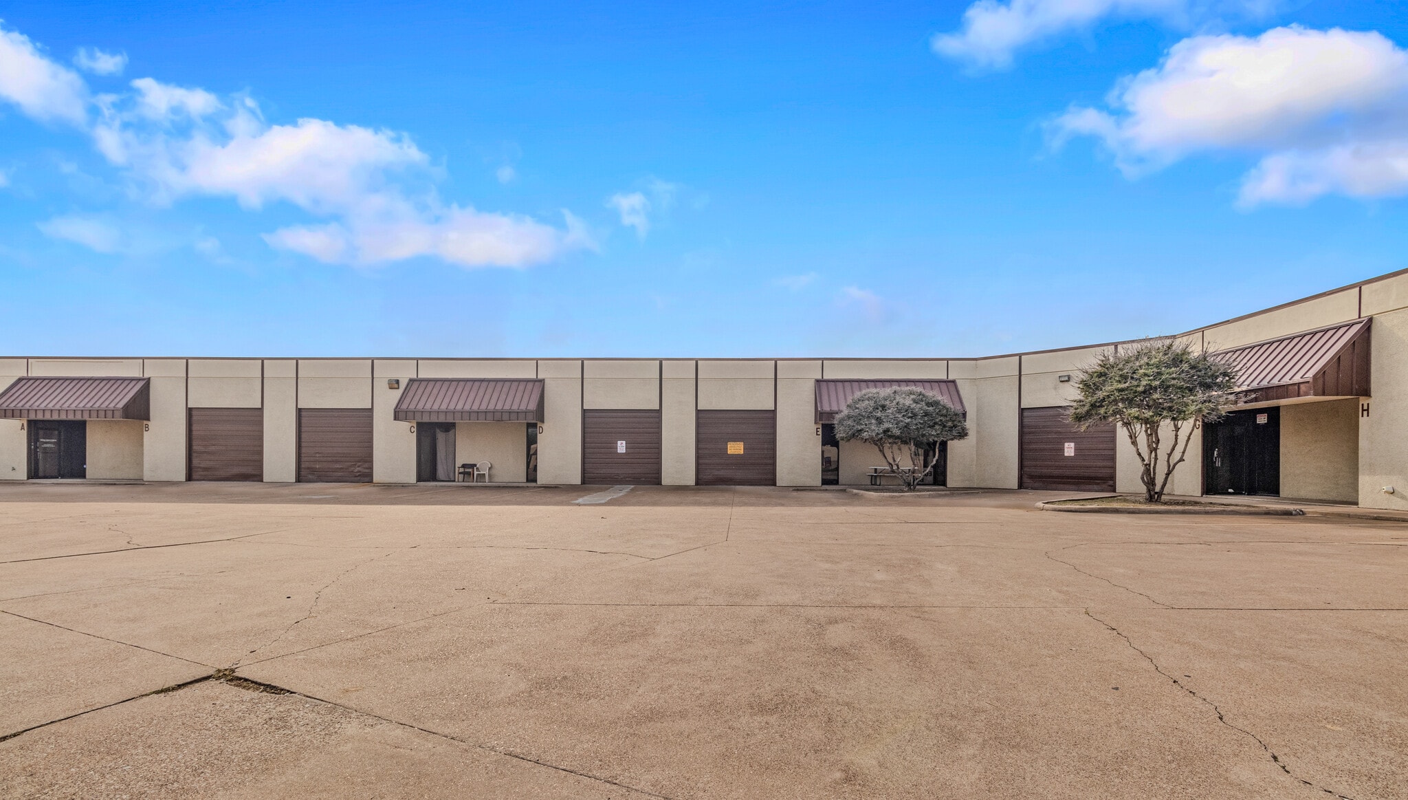 1315 Colony Ct, Haltom City, TX for lease Primary Photo- Image 1 of 16