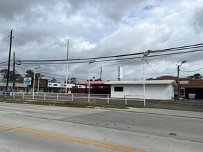 3612 Dunvale Rd, Houston, TX à louer Photo du bâtiment- Image 1 de 1