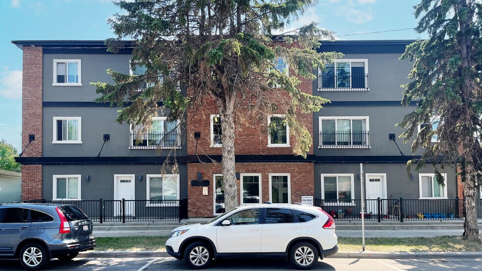 4813 53 St, Red Deer, AB for sale - Primary Photo - Image 1 of 1