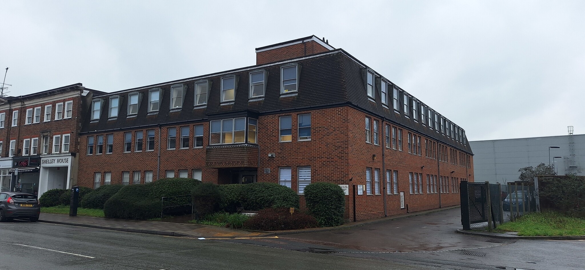 51 Bishopric, Horsham for lease Building Photo- Image 1 of 4