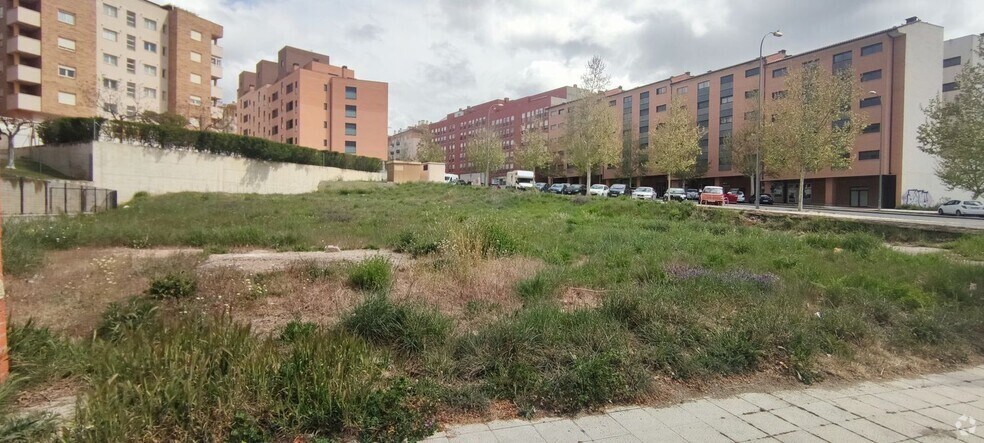 Avenida de los Derechos Humanos, 8, Ávila, Ávila for lease - Primary Photo - Image 1 of 4
