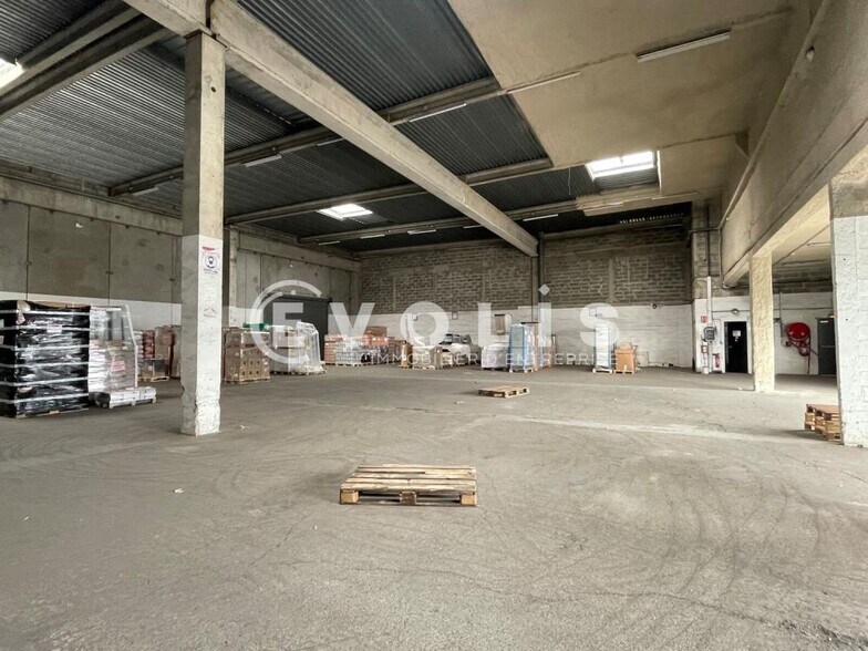Office in Bruges for lease - Building Photo - Image 3 of 7