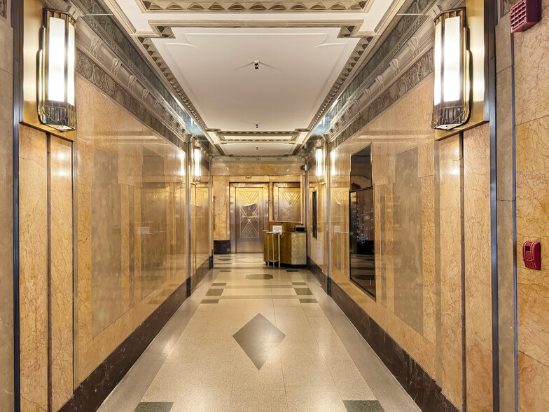 152-156 Madison Ave, New York, NY for lease - Lobby - Image 2 of 6