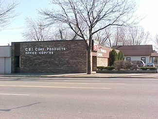 Plus de détails pour 2504 E Michigan Ave, Lansing, MI - Bureau à vendre