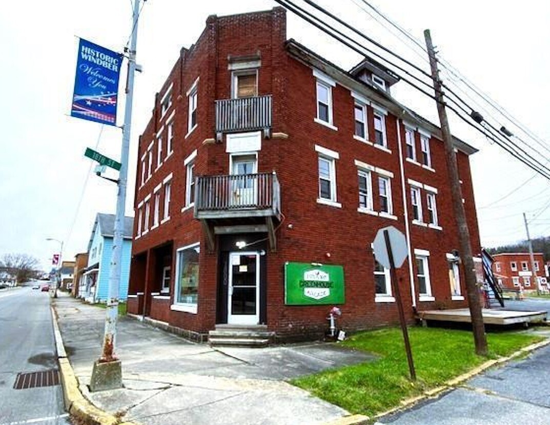 1800 Graham Ave, Windber, PA à louer Photo du bâtiment- Image 1 de 2