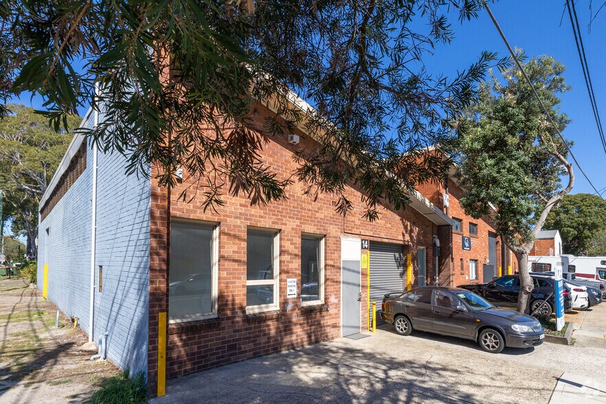 14 Tenterden Rd, Botany à louer - Photo du bâtiment - Image 2 de 4